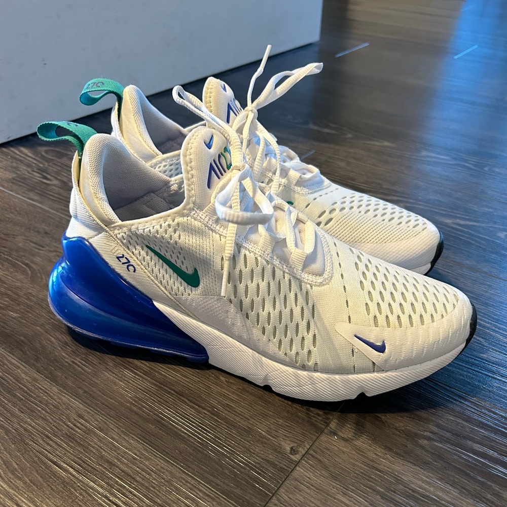 Nike Air Max 270 Sneakers